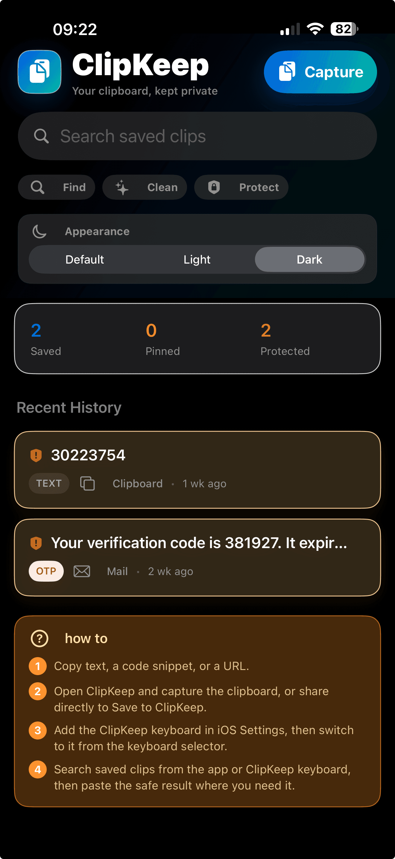 ClipKeep iPhone app screen showing saved clips, search, protection, and appearance controls.