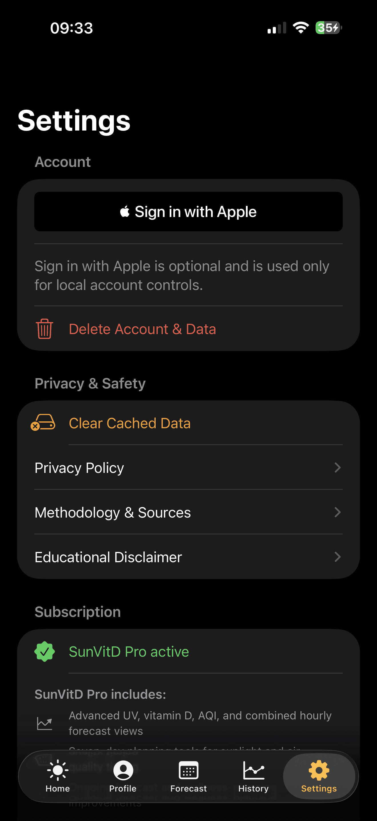 SunVitD iOS profile screen showing educational estimate, skin type, age, and sun assumptions.
